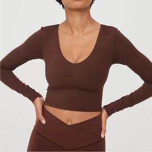 NWOT OFFLINE By Aerie Real Me Long Sleeve V-Neck T-Shirt Medium